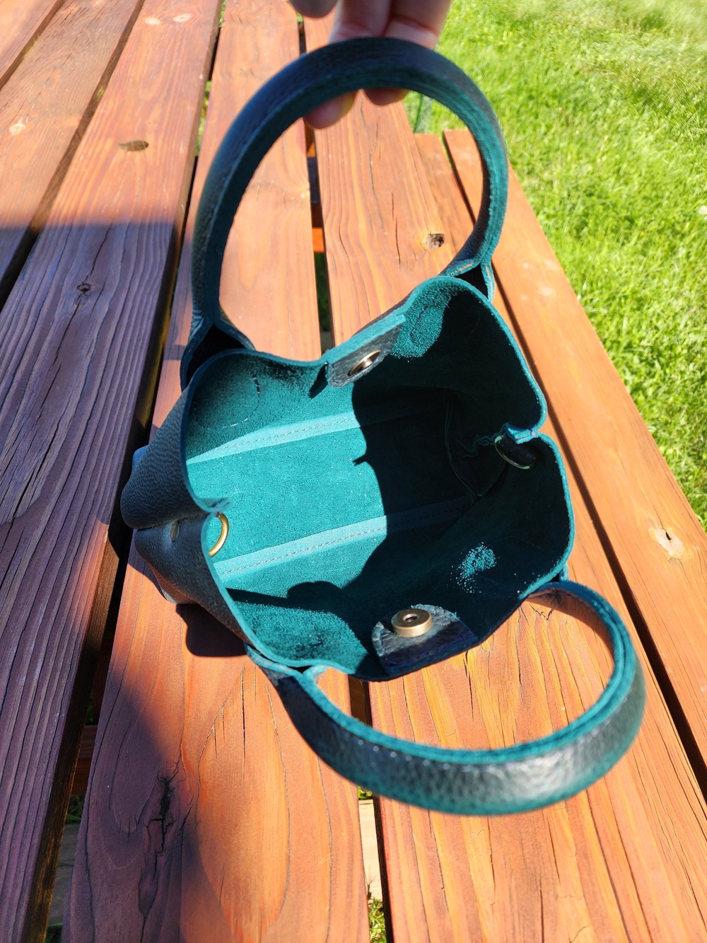 Boreal Raindrop Crossbody Bag - Picture 7 of 11